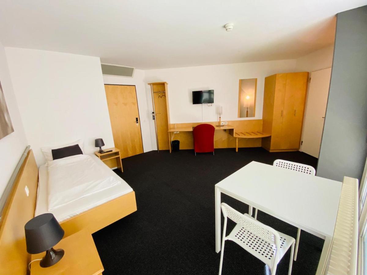 Work & Live Apartments Frauenfeld Luaran gambar