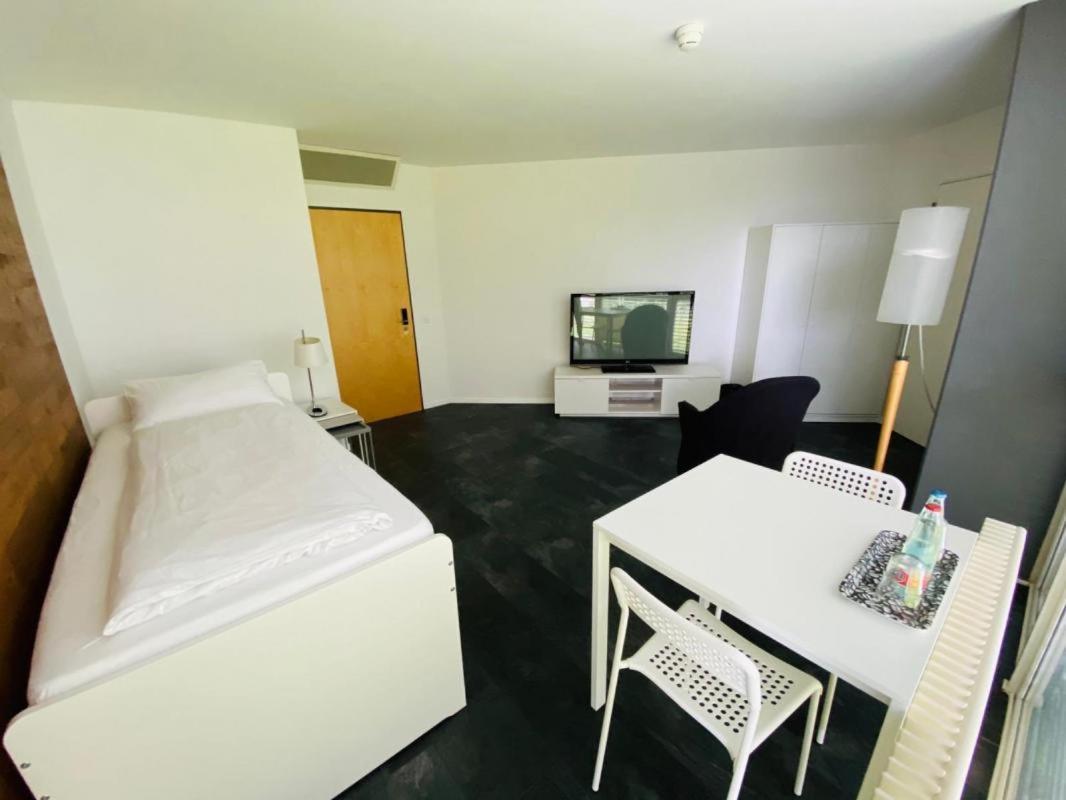 Work & Live Apartments Frauenfeld Luaran gambar